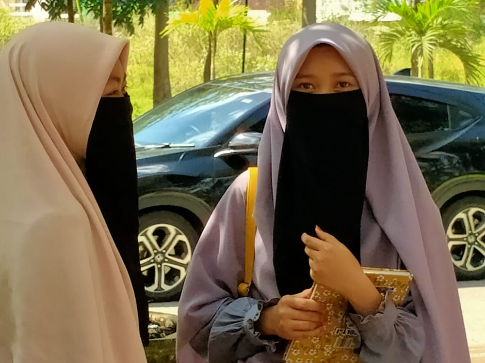 Perbedaan antara hijab, niqab dan kurba